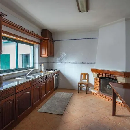 Casa Refúgio Com Pátio Interior