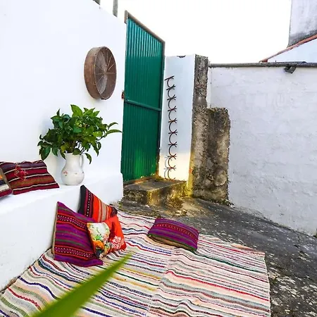 Casa Refugio Com Patio Interior Casa de Férias Alcobaça