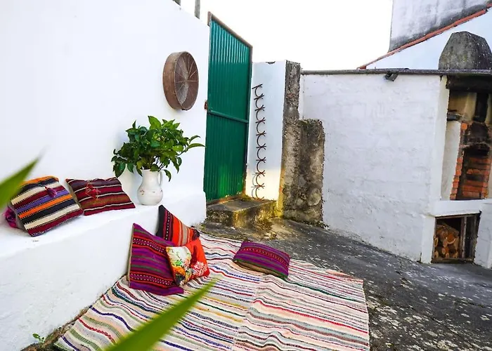 Casa Refugio Com Patio Interior Σπίτι διακοπών Alcobaça